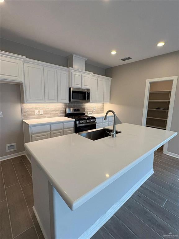 Building Photo - 22 Westway Ave