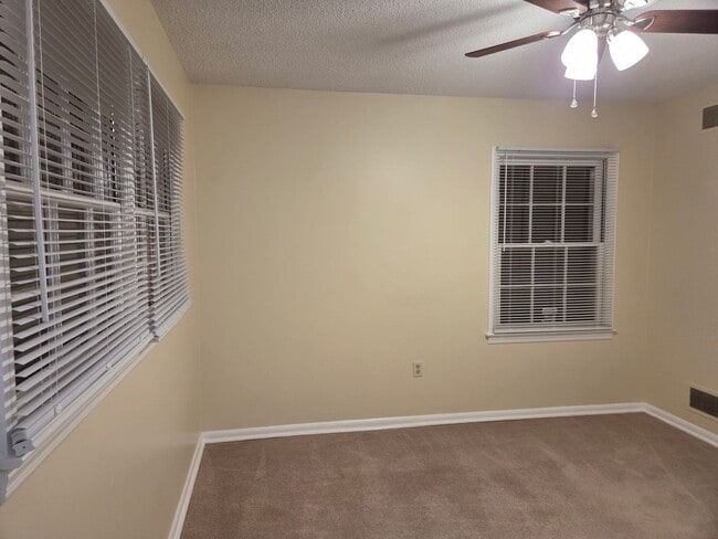 Building Photo - ORANGEBURG