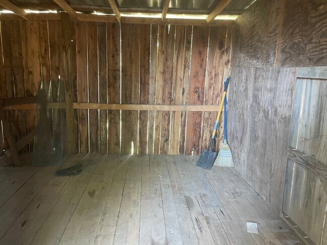 Building Photo - 209 3rd Ave