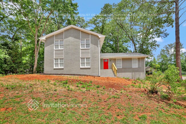 Building Photo - 5018 E Shore Dr SW