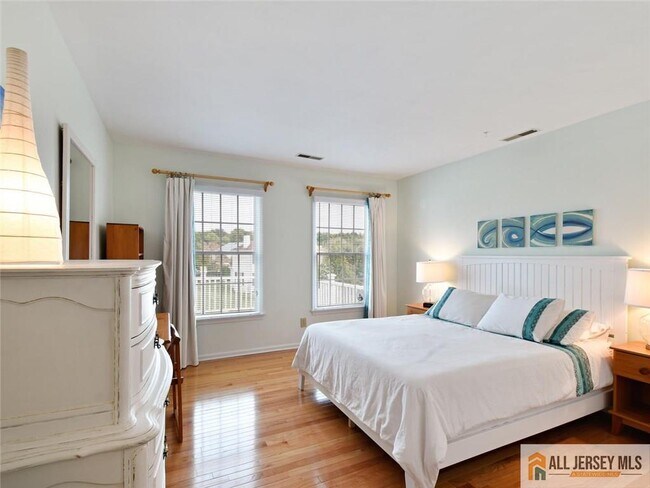 Building Photo - 27 Bodine Dr