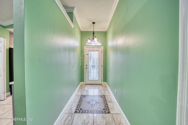 Building Photo - 185 Hawthorn Hedge Ln