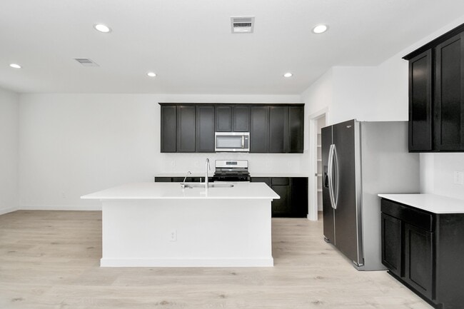 Building Photo - 3843 Pierce Pl Ln