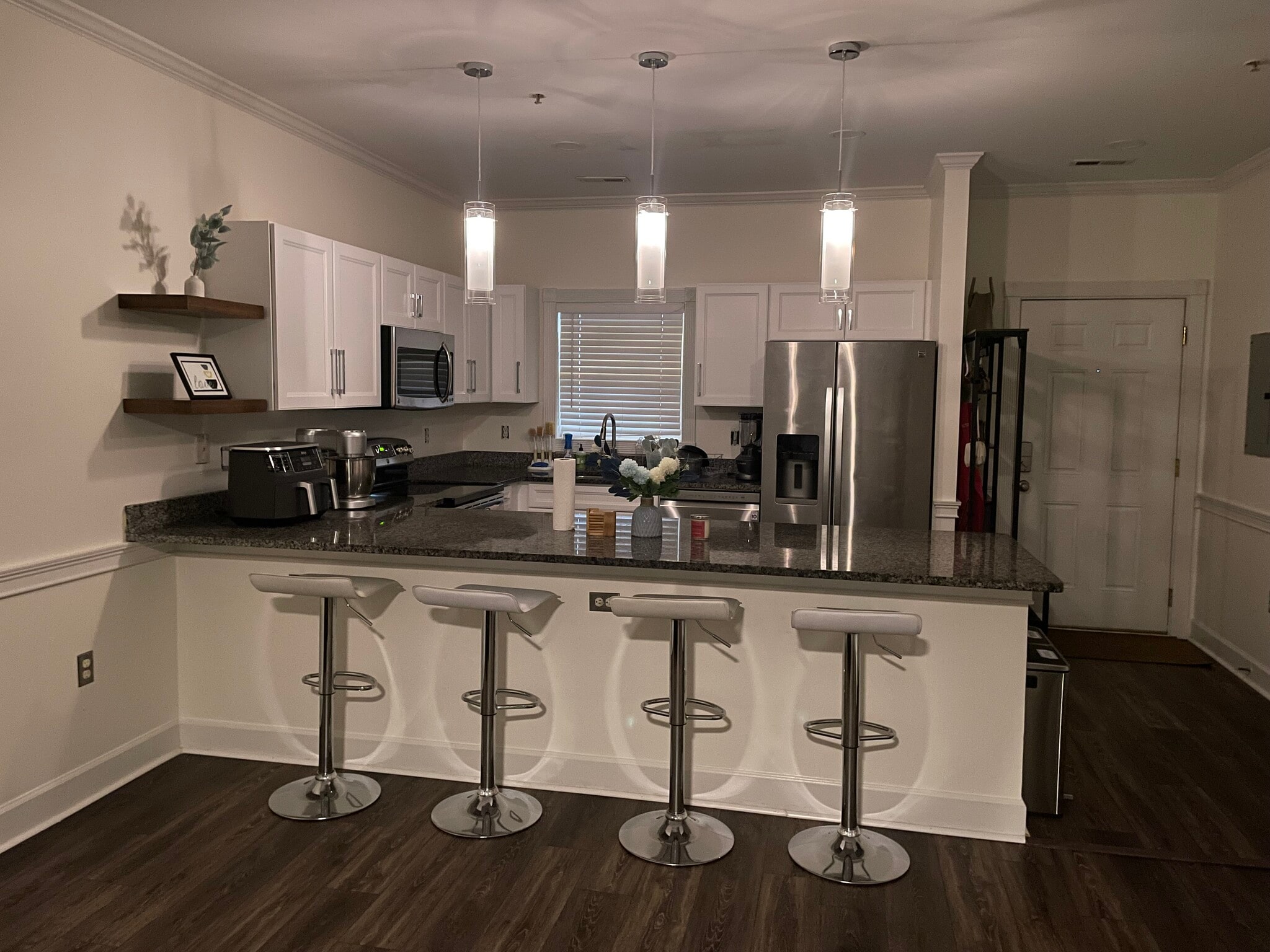 Building Photo - 9066 Meadow Vista Rd