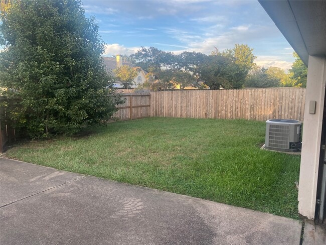 Building Photo - 15330 Geral Ln