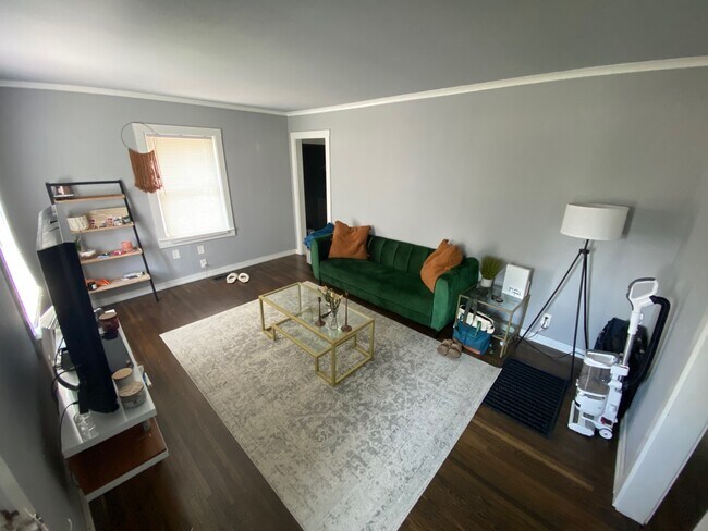 Building Photo - 527 S Marion Ave