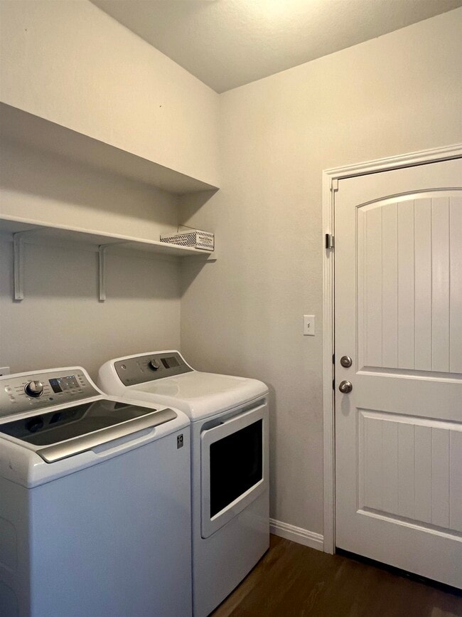 Building Photo - 1333 Spicewood Dr
