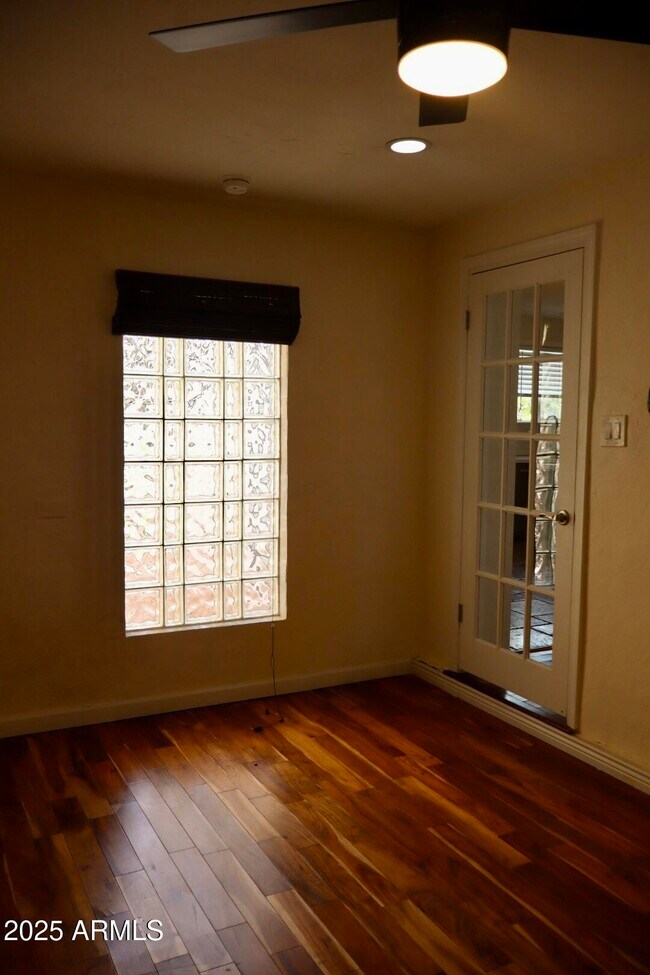 Building Photo - 1107 W Turney Ave