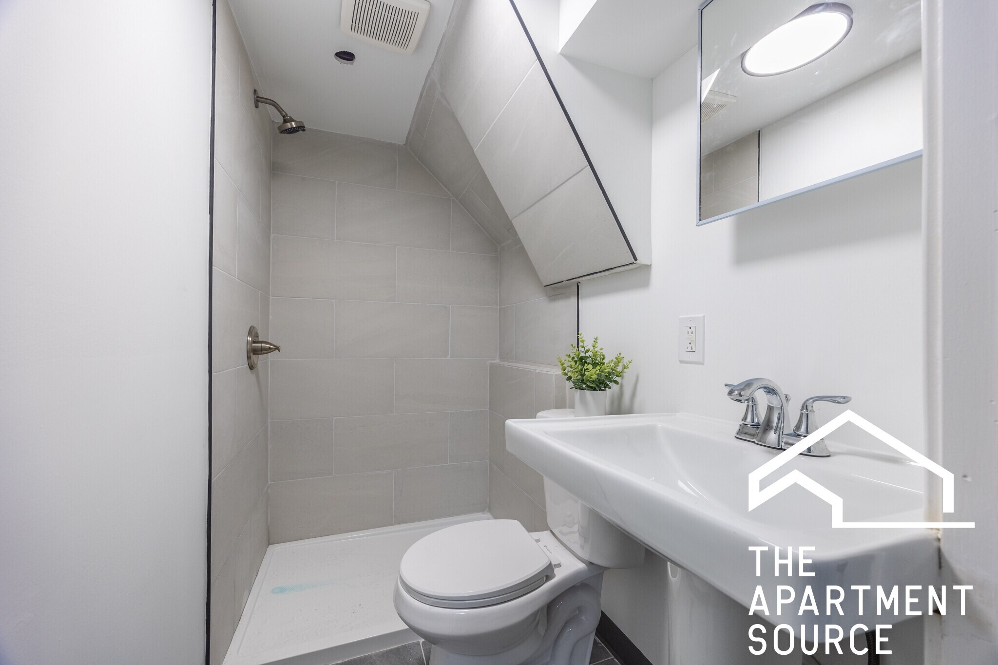 Building Photo - 1634 N Whipple St