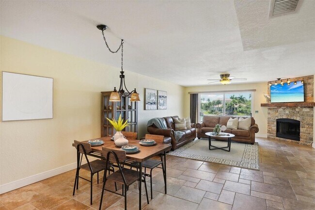 Building Photo - 637 Pinellas Bayway