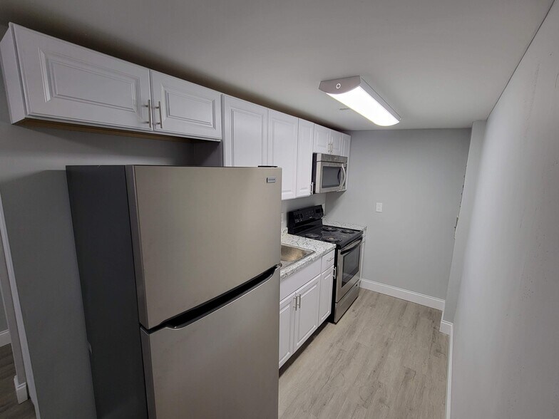 Building Photo - 6150 61st St