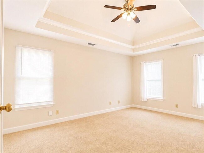 Building Photo - 1630 Green Oak Cir NW