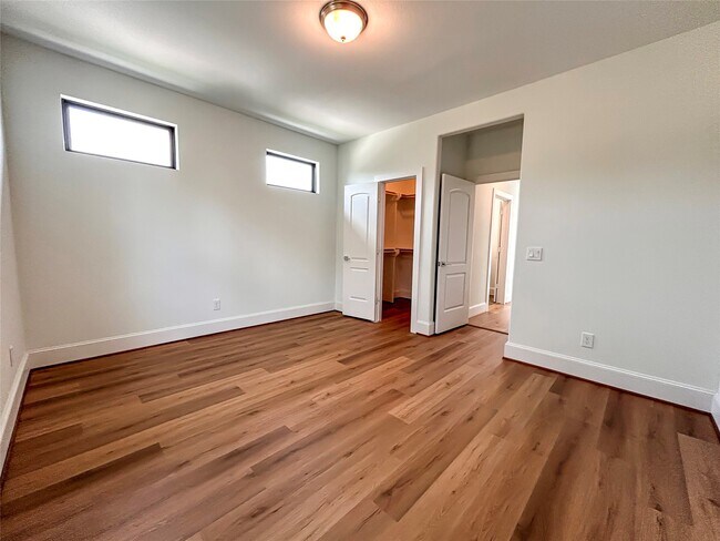 Building Photo - 1735a Moritz Dr