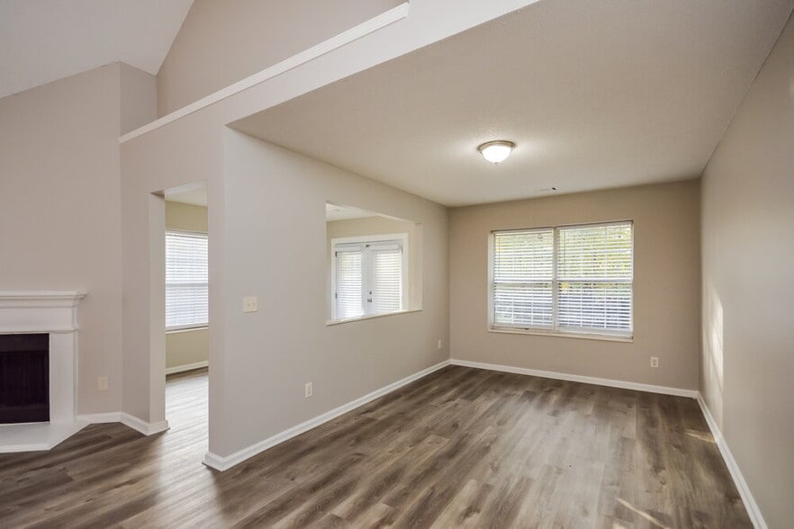 Building Photo - 4897 Truitt Ln