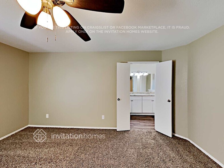 Building Photo - 819 W Lonesome Dove Trail