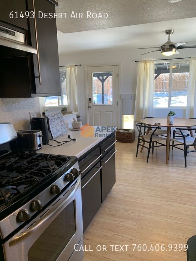 Building Photo - 61493 Desert Air Rd