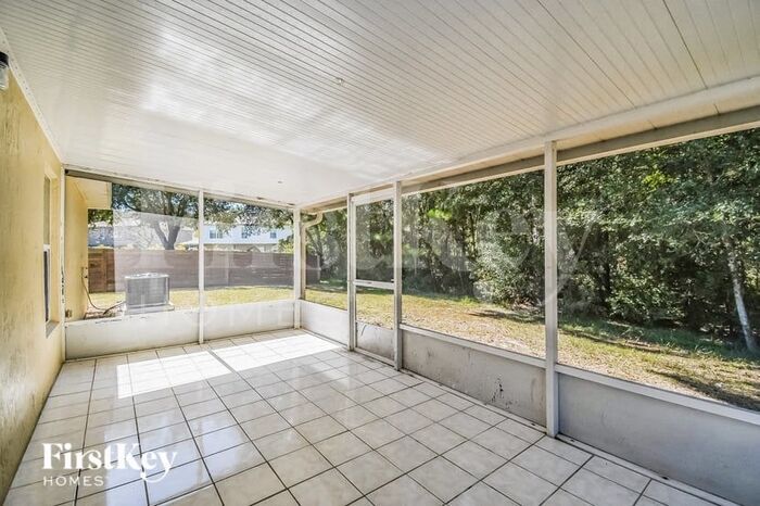 Building Photo - 8153 Misty Meadow Ct N