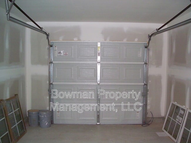 Building Photo - 236 Sidney Lanier Ave