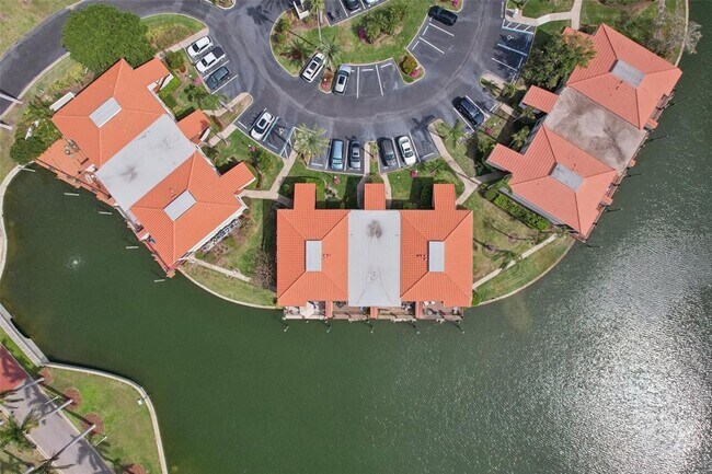 Building Photo - 6277 Bahia Del Mar Blvd S