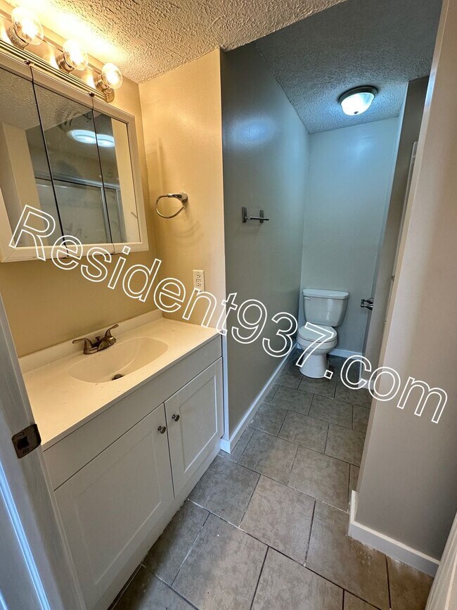 Building Photo - 3788 Sellars Rd