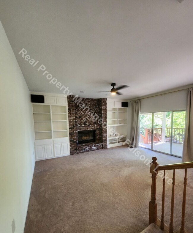 Building Photo - Beautiful 4bd 3ba home in Los Cerros Neigh...