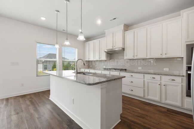 Building Photo - 4962 Durneigh Dr