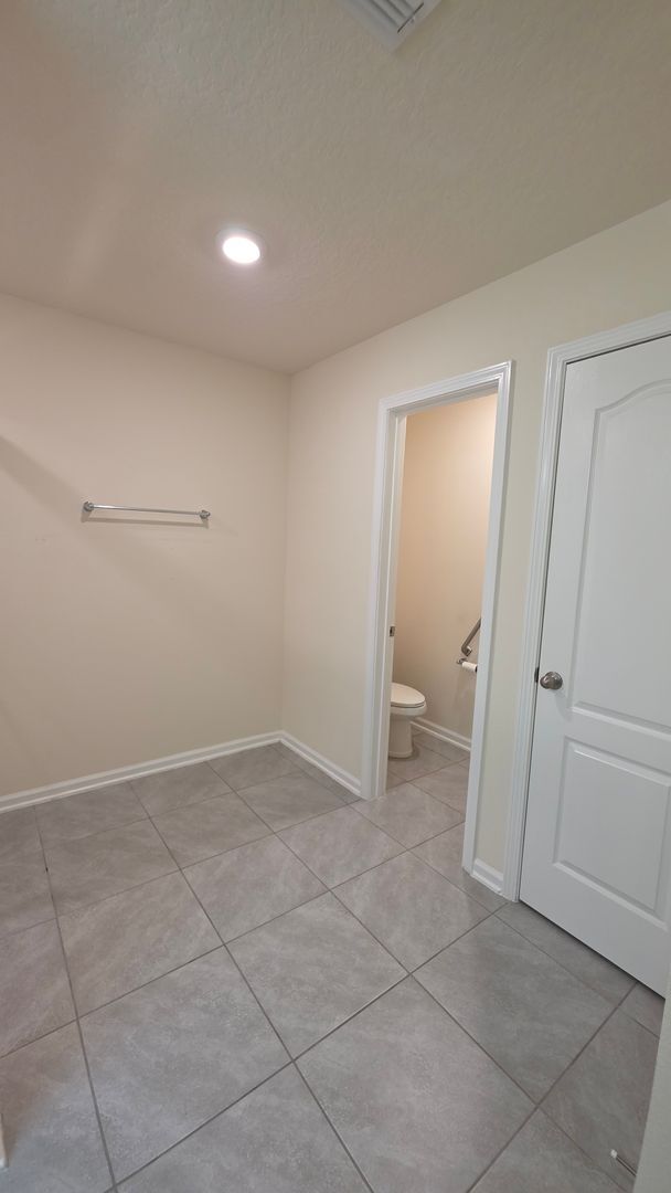 Building Photo - New Home in Sawmill Creek 3 Bedroom 3 Bath home with Office/Den and Screened Patio