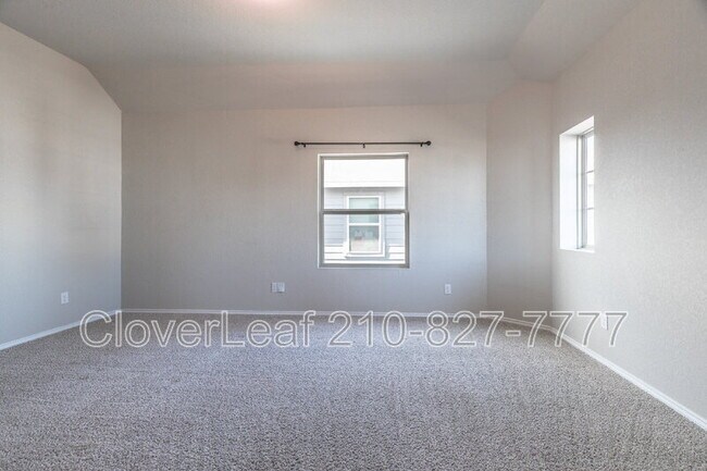 Building Photo - 2450 Dry Moss Way