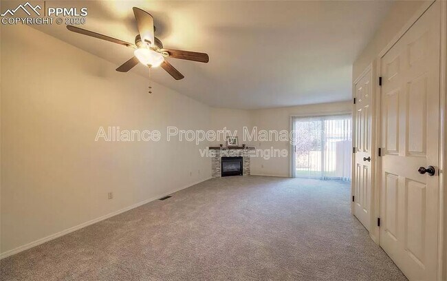 Building Photo - 973 Brant Hollow Ct