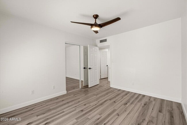 Building Photo - 2219 N 74th Pl