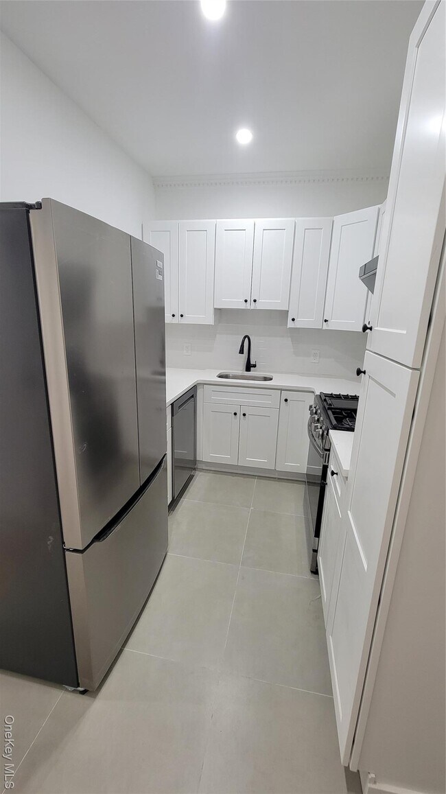 Building Photo - 60-24 Wetherole St