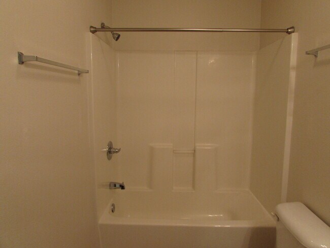 Building Photo - 119 Andrews Dr