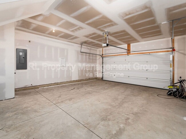 Building Photo - 126 Solstice Rd