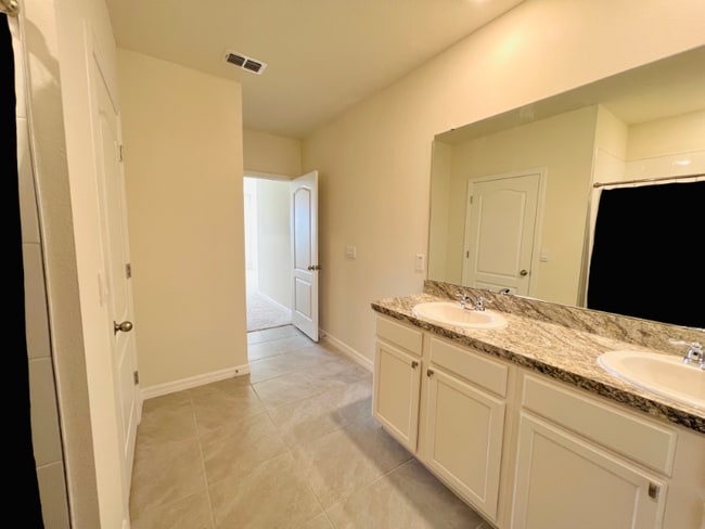 Building Photo - 1110 Star Ruby Ln