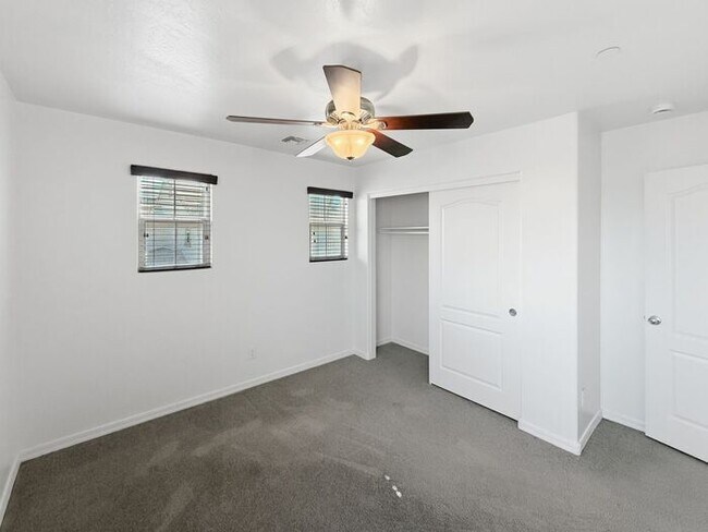 Building Photo - Beautiful North Phoenix Rental in a Prime Location!
