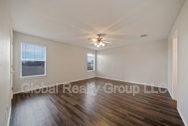 Building Photo - 216 Anvil Pl