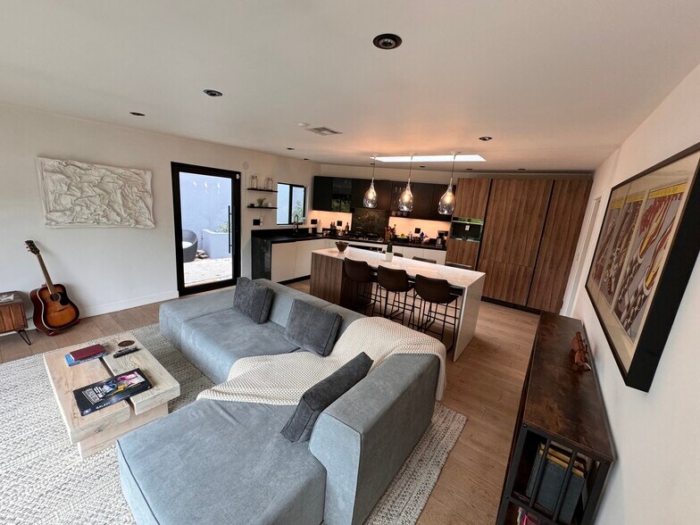 Building Photo - 2795 Woodshire Dr