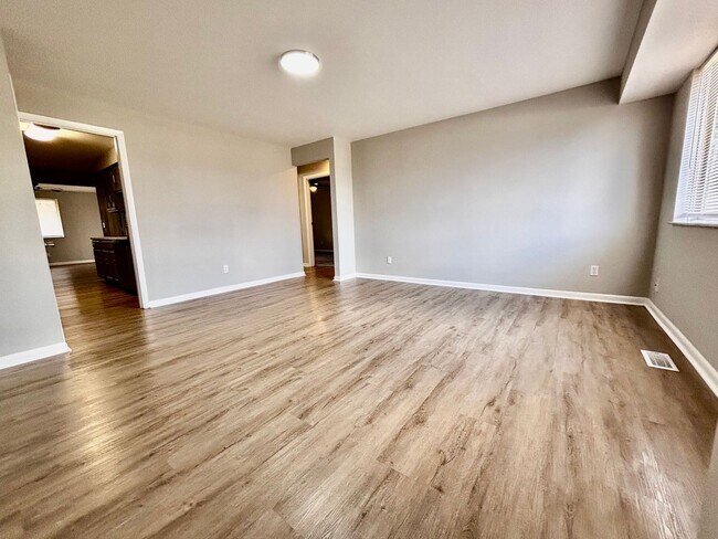 Building Photo - 3161-3163 Autumn Ridge Court