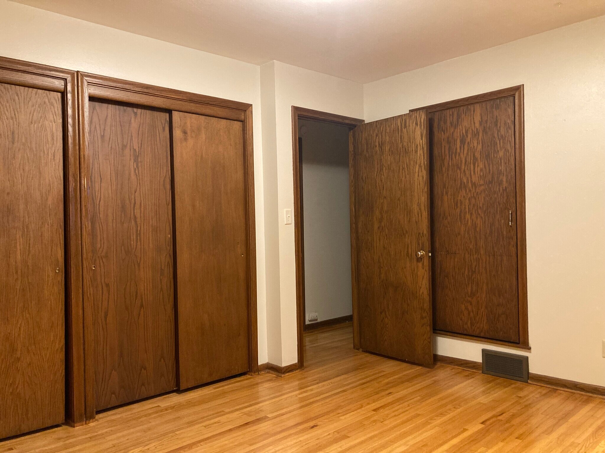 Master with Large Closet Space - 3080 Perrot Ave S