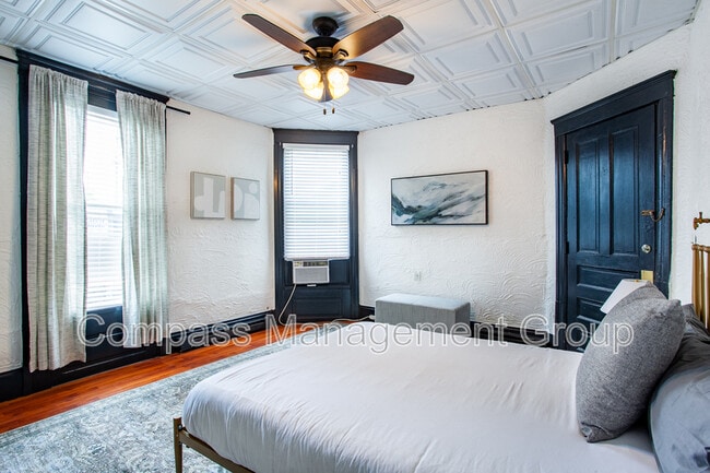 Building Photo - 813 Hall of Fame Dr