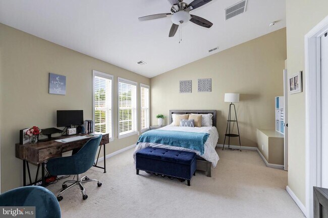 Building Photo - 43149 Crosswind Terrace