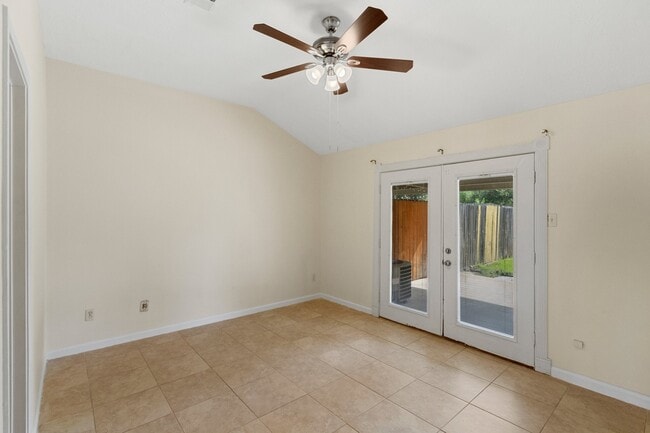 Building Photo - 5216 Beaverbrook Dr