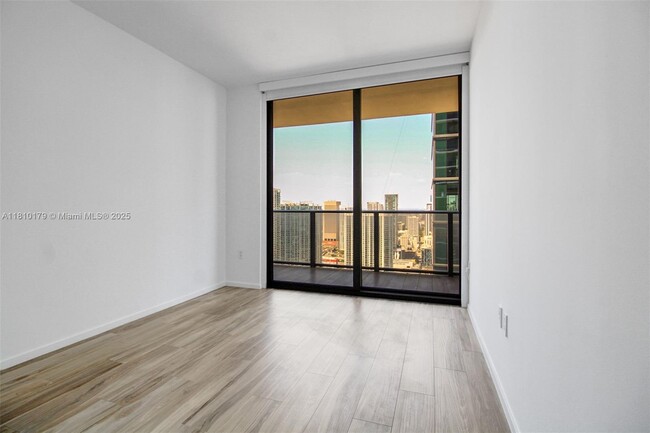 Building Photo - 801 S Miami Ave