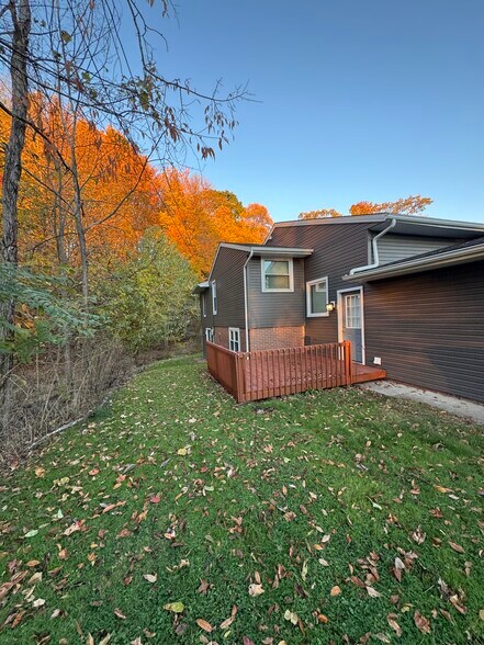 Primary Photo - 4123 Regentview St NE