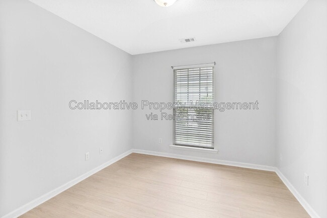 Building Photo - 80 Peregrine Cir