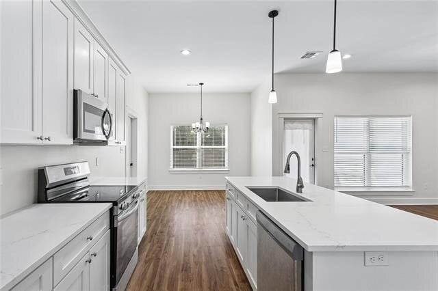 Building Photo - 60399 Vermillion Dr