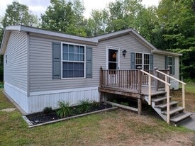 Building Photo - 1284 Hill Rd