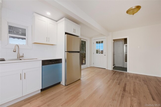 Building Photo - 2984 Dorlon Pl