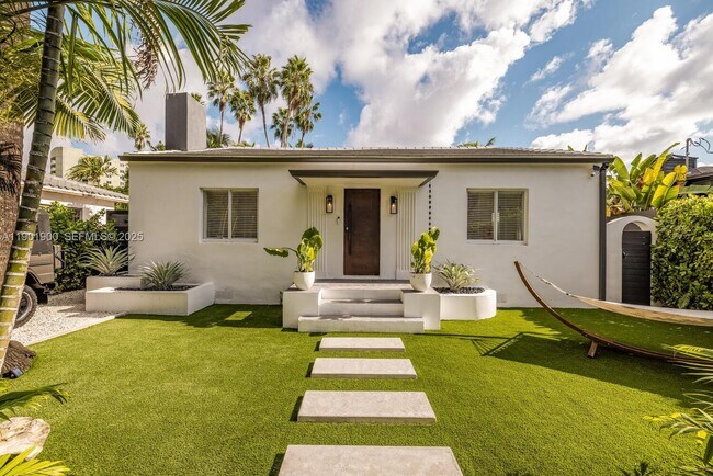 Building Photo - 901 NW 7th Street Rd