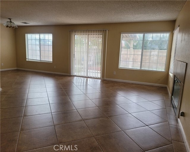 Building Photo - 6682 Austin Ct